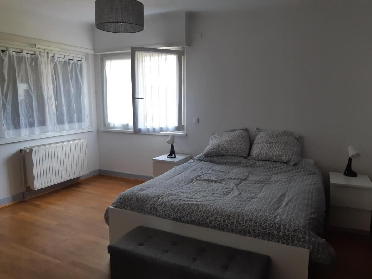 Villa/Appartement Au Coeur Des Vignes *** Бар Екстериор снимка