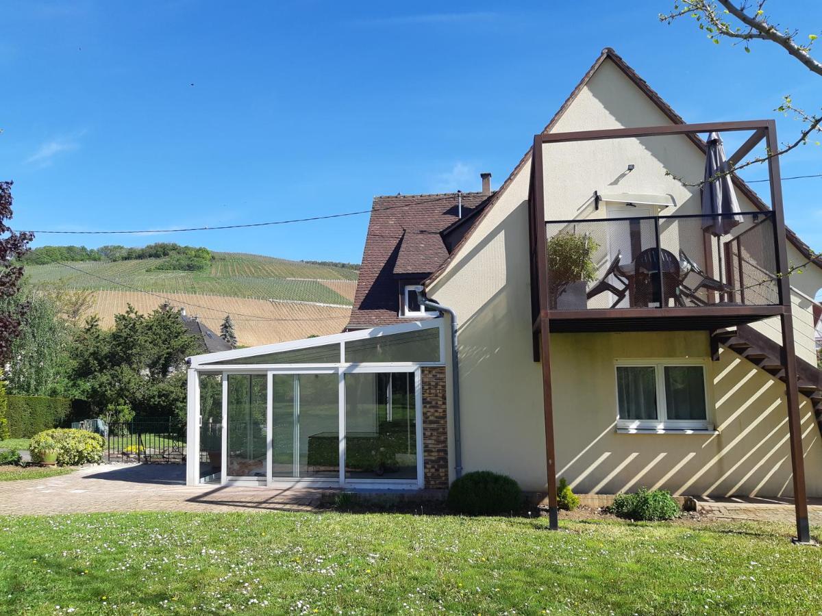 Villa/Appartement Au Coeur Des Vignes *** Бар Екстериор снимка