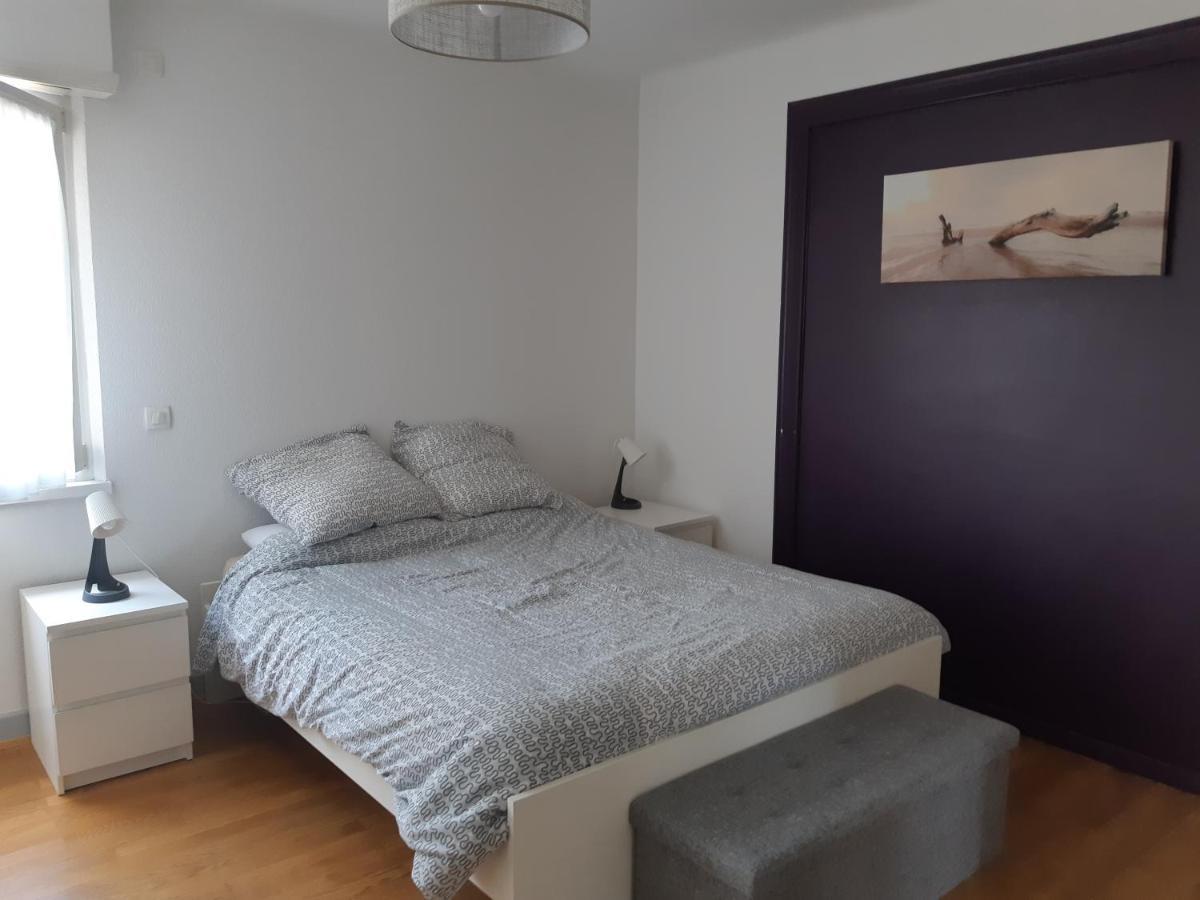 Villa/Appartement Au Coeur Des Vignes *** Бар Екстериор снимка